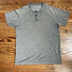 Lululemon Men’s Gray Henley Men's athletic shirt